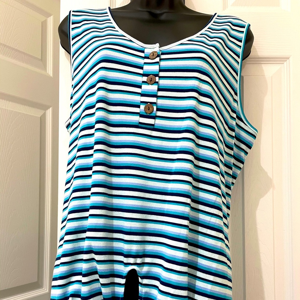 ๐ A.N.A. TIE-FRONT BLOUSE ๐ - Picture 4 of 9